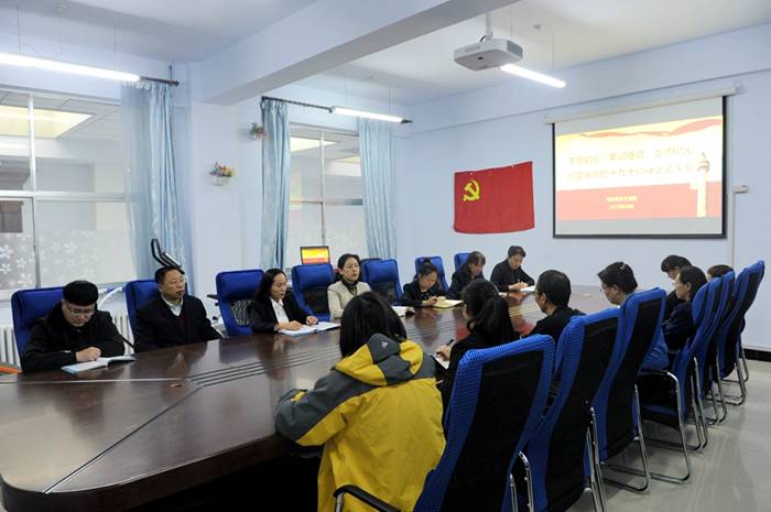 http://www.hhhxy.cn/__local/4/DC/57/6107926BCB007492E1E05E6D958_42166402_77C73.jpg