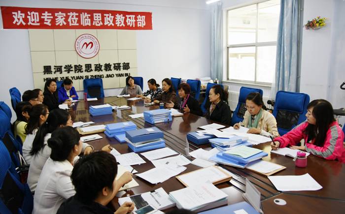 http://www.hhhxy.cn/__local/2/9F/BB/62A86F646A386334A239CA96F9E_7DB04A0A_75F1E.jpg